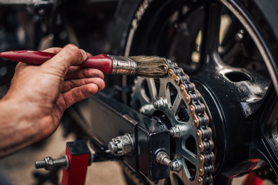 バイク用チェーンルブの種類と使い分け